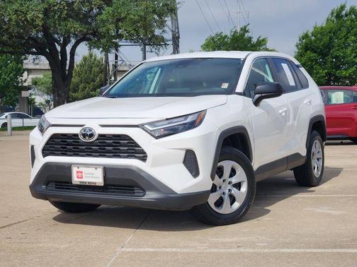 Ice 2024 Toyota RAV4 LE