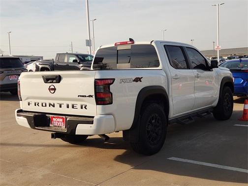 2023 Nissan Frontier PRO-4X