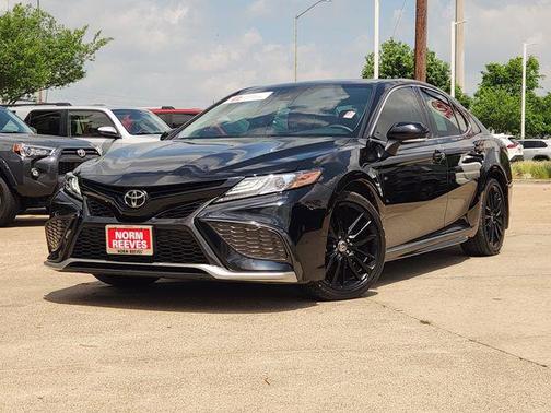 Midnight Black Metallic 2021 Toyota Camry XSE