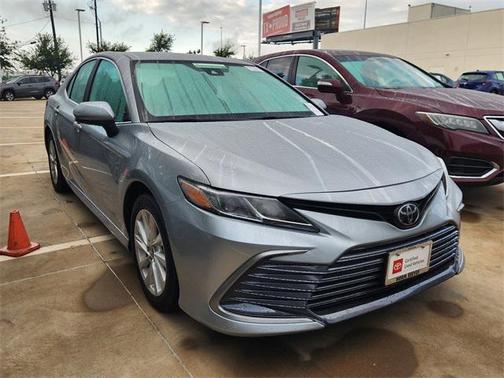 2022 Toyota Camry LE