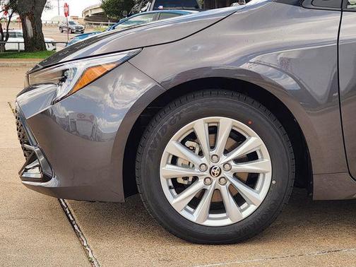 Magnetic Gray Metallic/Midnight Black Metallic 2026 Toyota Corolla SE