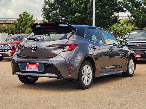 Magnetic Gray Metallic/Midnight Black Metallic 2026 Toyota Corolla SE