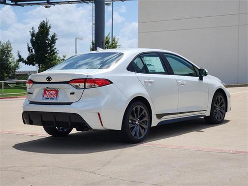 2025 Toyota Corolla SE