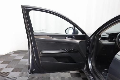 2023 Kia K5 EX