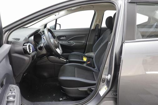 2023 Nissan Versa 1.6 SV