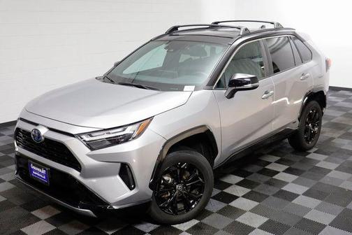 2022 Toyota RAV4 Hybrid SE