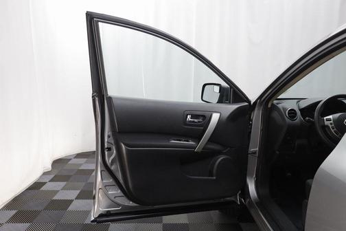2011 Nissan Rogue SV