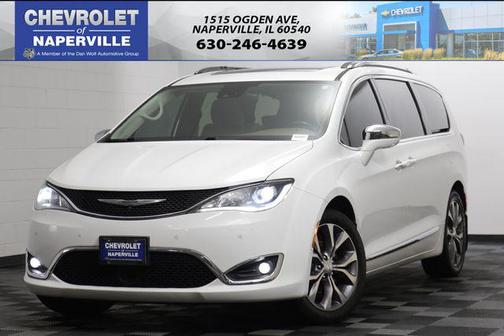 Bright White Clearcoat 2017 Chrysler Pacifica Limited