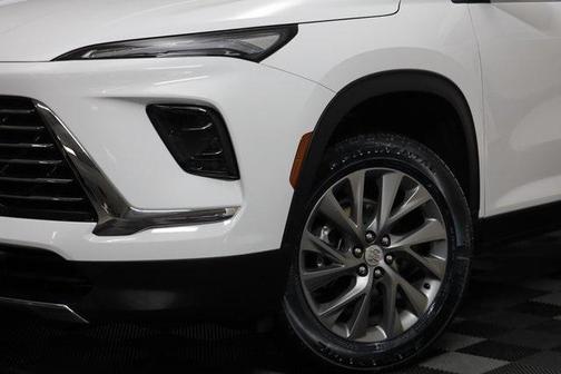 2025 Buick Enclave Preferred FWD