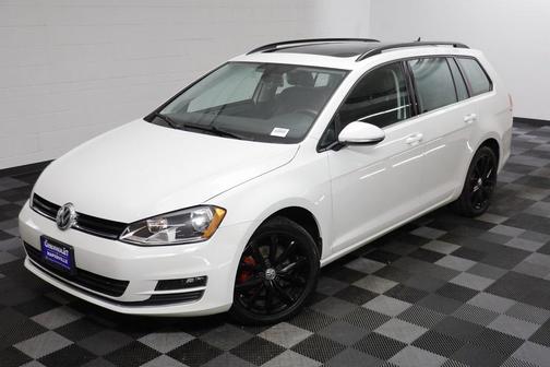 2016 Volkswagen Golf SportWagen TSI SE 4-Door