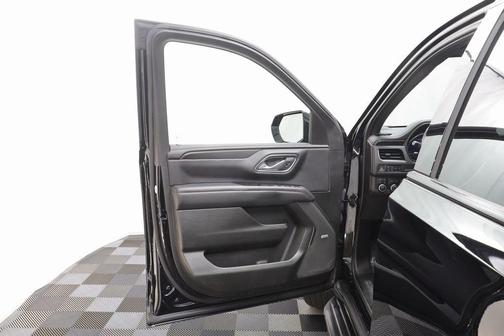 2022 Chevrolet Tahoe 4WD RST