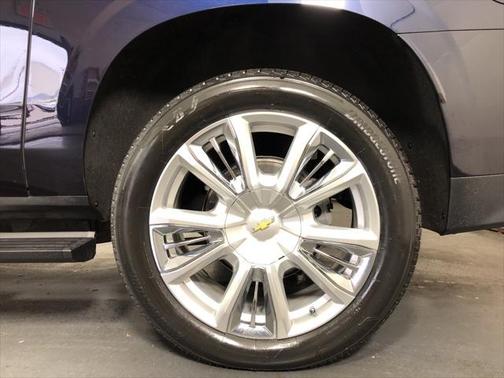 2022 Chevrolet Suburban 4WD High Country