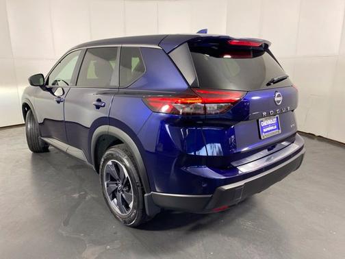 Deep Ocean Blue 2025 Nissan Rogue SV