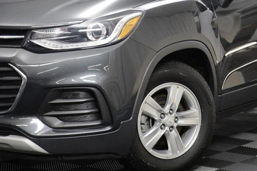 Gray Metallic 2018 Chevrolet Trax LT