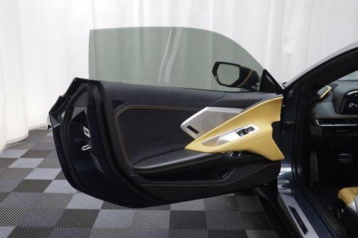 Shadow Gray Metallic 2020 Chevrolet Corvette Stingray w/2LT