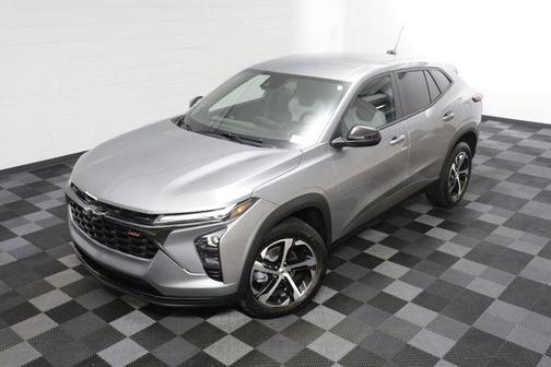 Sterling Gray Metallic 2025 Chevrolet Trax FWD 1RS