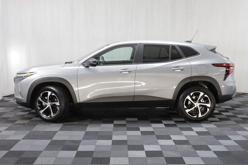 Sterling Gray Metallic 2025 Chevrolet Trax FWD 1RS