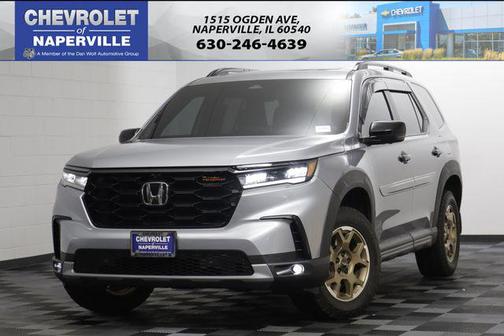 Lunar Silver Metallic 2024 Honda Pilot TrailSport