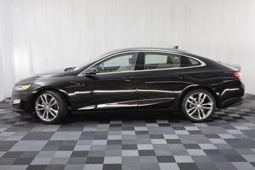 Mosaic Black Metallic 2024 Chevrolet Malibu FWD 2LT