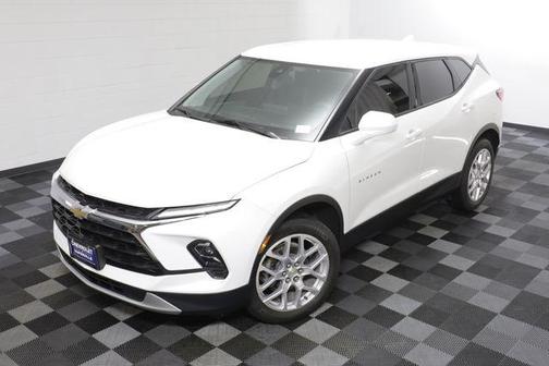 Summit White 2024 Chevrolet Blazer 2LT