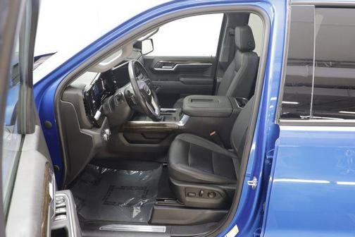 Dynamic Blue Metallic 2022 GMC Sierra 1500 Elevation