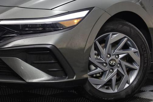 Amazon Gray 2024 Hyundai ELANTRA SEL