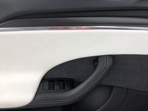 2022 Tesla Model S Plaid