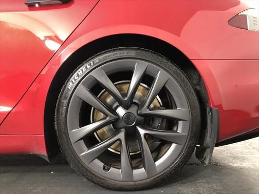 2022 Tesla Model S Plaid