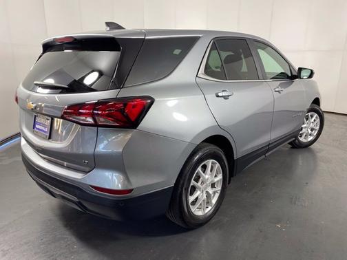 Sterling Gray Metallic 2024 Chevrolet Equinox LT
