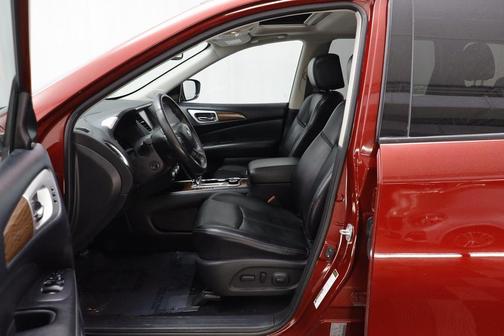 2018 Nissan Pathfinder Platinum
