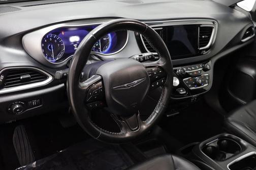 2020 Chrysler Pacifica Touring-L Plus