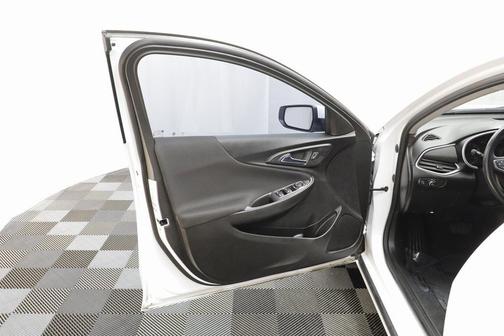 2022 Chevrolet Malibu FWD RS