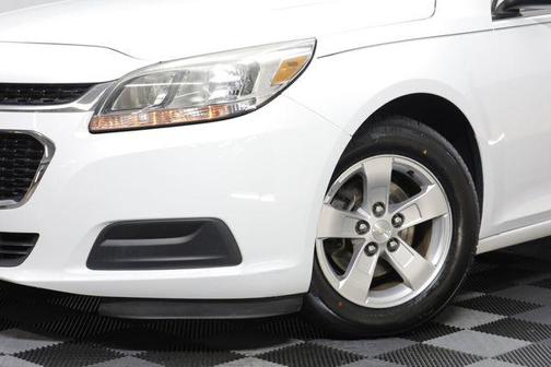 Summit White 2014 Chevrolet Malibu 1LS