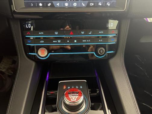 2019 Jaguar F-PACE 30t Portfolio