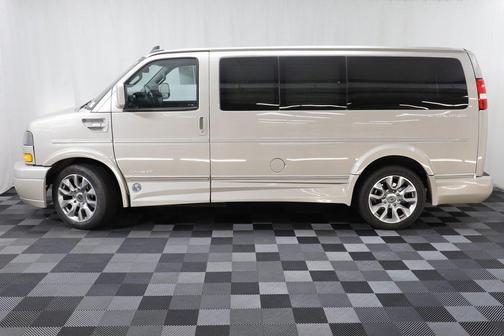 2022 GMC Savana 2500 Work Van