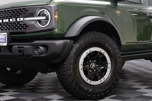 Eruption Green Metallic 2023 Ford Bronco Badlands