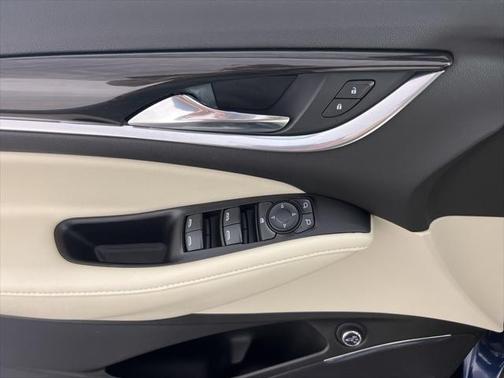 2023 Buick Enclave Essence AWD