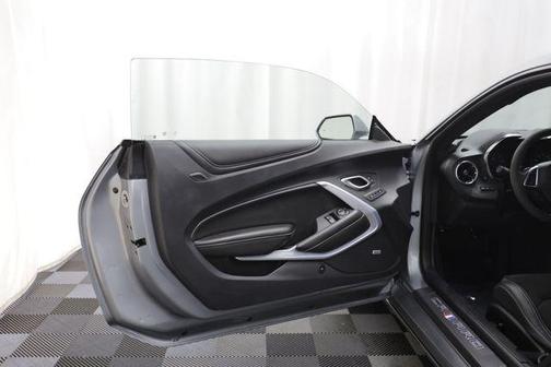 Sharkskin Metallic 2023 Chevrolet Camaro 2SS