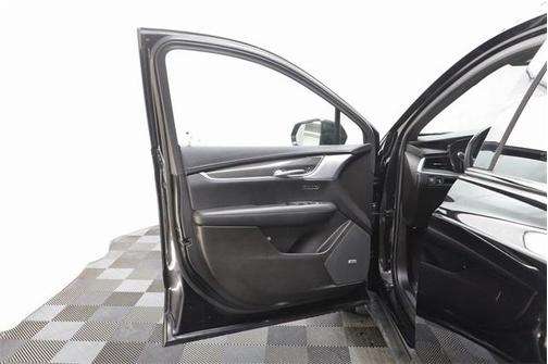 2023 Cadillac XT5 Sport