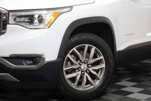 2019 GMC Acadia SLE-2