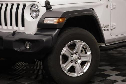 Bright White Clearcoat 2020 Jeep Wrangler Sport S