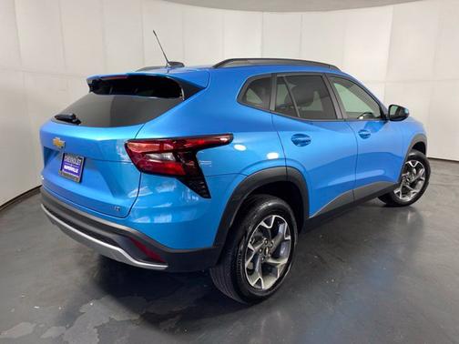 Marina Blue 2025 Chevrolet Trax LT