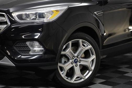 Agate Black Metallic 2019 Ford Escape Titanium