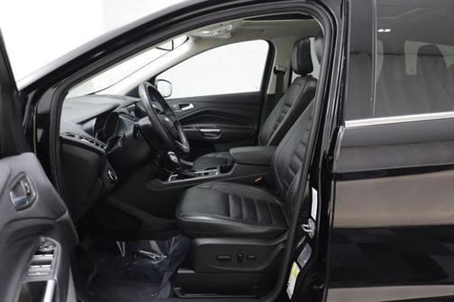 Agate Black Metallic 2019 Ford Escape Titanium