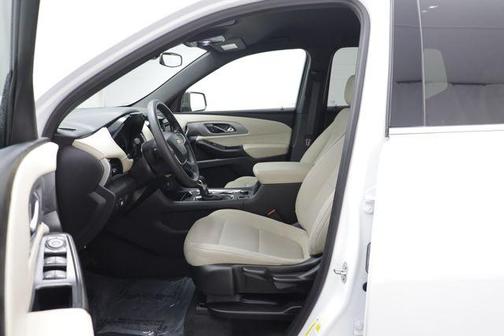 Summit White 2023 Chevrolet Traverse LS