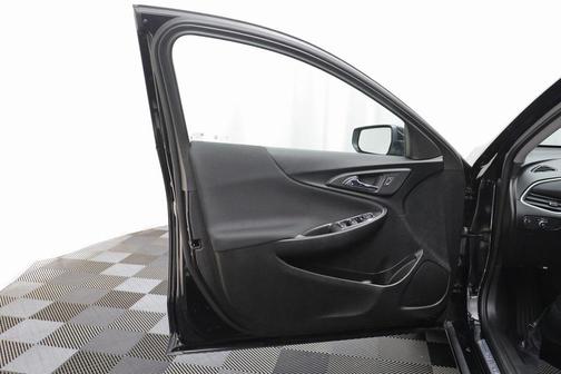 2022 Chevrolet Malibu FWD RS