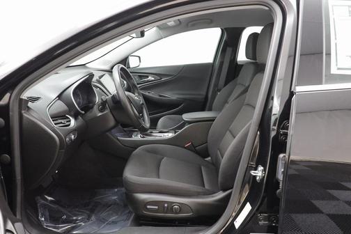 2022 Chevrolet Malibu FWD RS