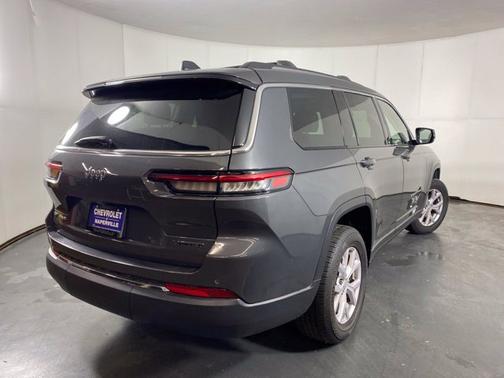 Gray Metallic 2022 Jeep Grand Cherokee L Limited