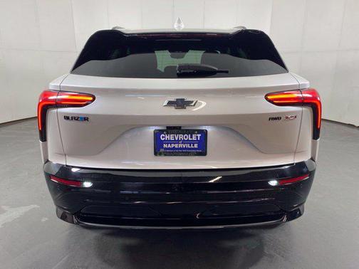 Pearl 2024 Chevrolet Blazer EV RS