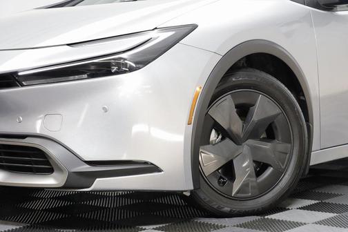 2024 Toyota Prius Prime SE